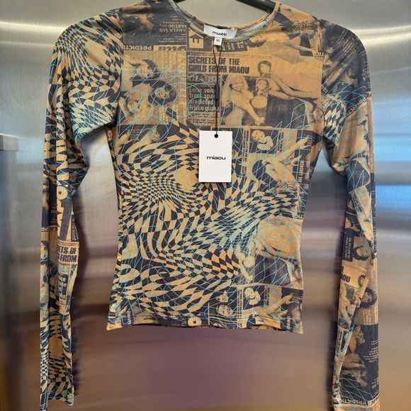 NWT Miaou Long Sleeve Tee Shirt in Mesh Wanted Print - Picture 3 of 16